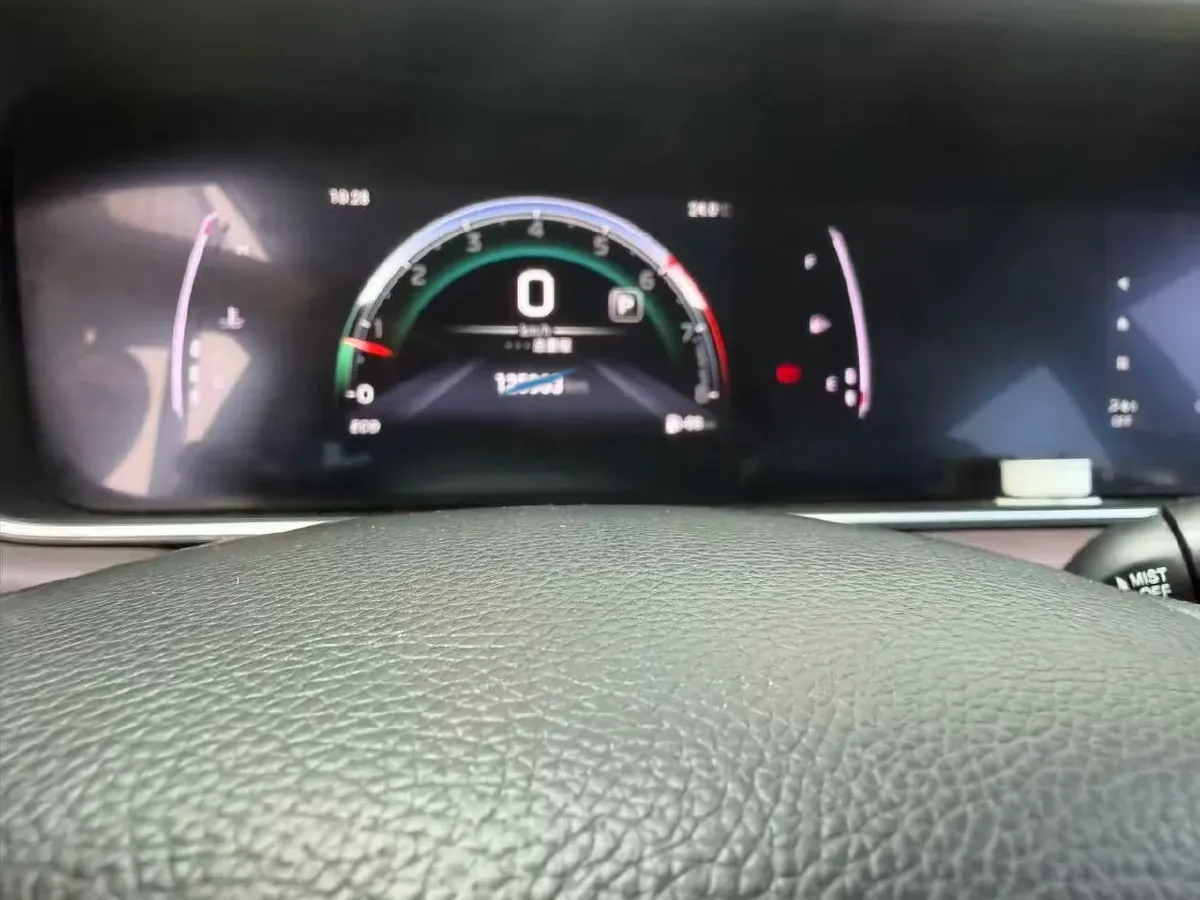 2023 GAC Trumpchi M6 1.5T 177HP L4 7DCT,autocango,china used car exporter,china ev exporter,chinese used car exporter,chinese used ev exporter