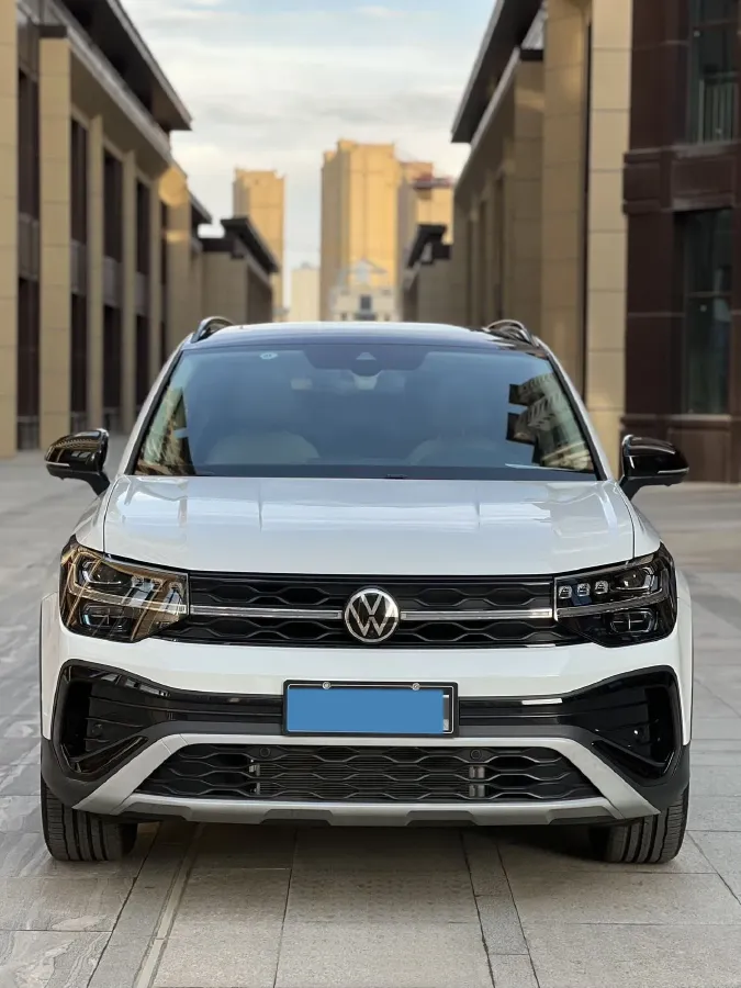 2024 Volkswagen Tharu 1.5T 160HP L4 7DCT,autocango,china used car exporter,china ev exporter,chinese used car exporter,chinese used ev exporter