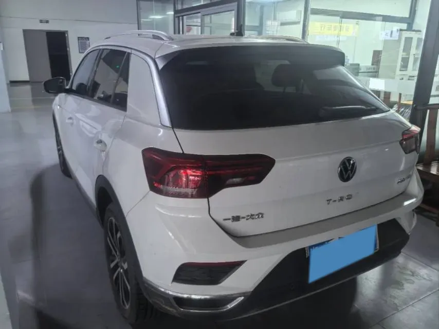 2021 Volkswagen T-Roc 1.4T 150HP L4 7DCT,autocango,china used car exporter,china ev exporter,chinese used car exporter,chinese used ev exporter