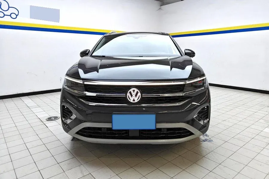 2024 Volkswagen Talagon 2.0T 220HP L4 7DCT,autocango,china used car exporter,china ev exporter,chinese used car exporter,chinese used ev exporter