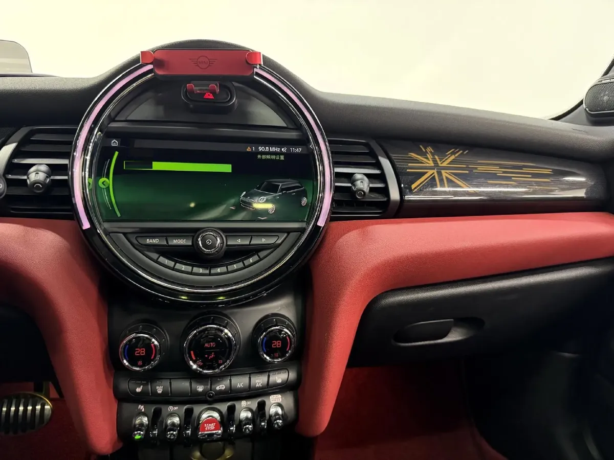 2021 MINI JCW 2.0T 231HP L4 8AT,autocango,china used car exporter,china ev exporter,chinese used car exporter,chinese used ev exporter