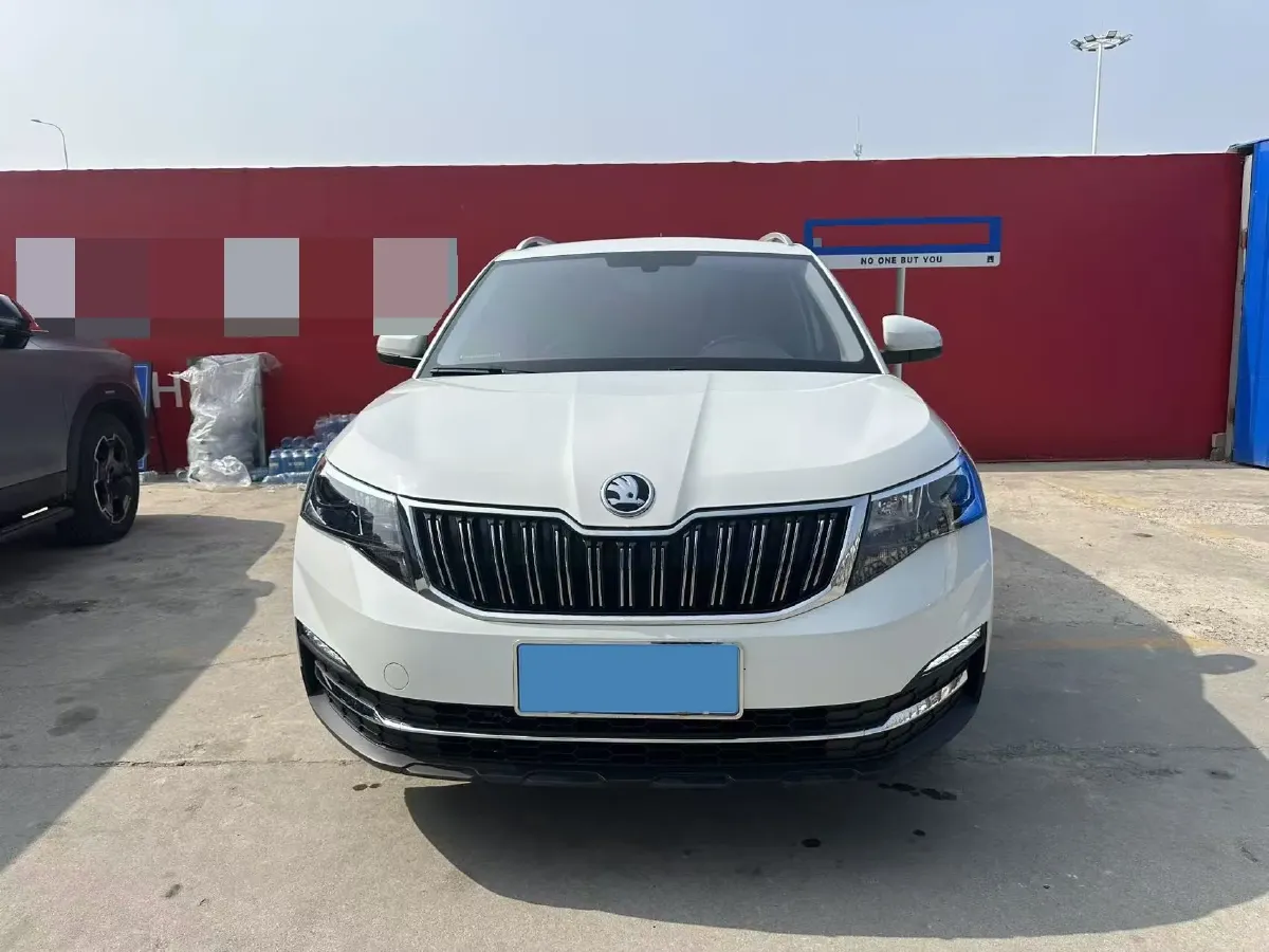 2023 Skoda Kamiq 1.5L 109HP L4 6AT,autocango,china used car exporter,china ev exporter,chinese used car exporter,chinese used ev exporter