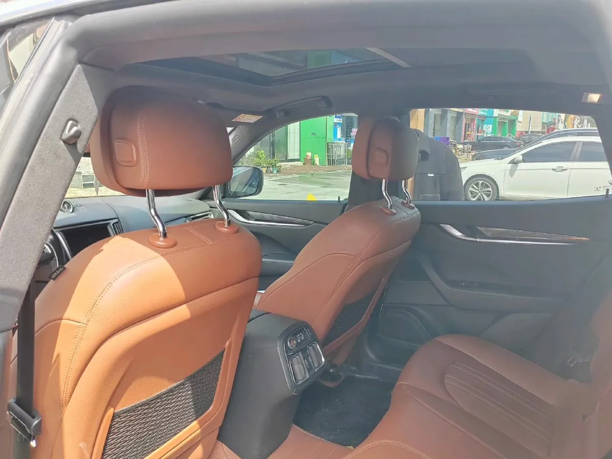 2018 Jaguar XJ 3.0T 340HP V6 8AT,autocango,china used car exporter,china ev exporter,chinese used car exporter,chinese used ev exporter