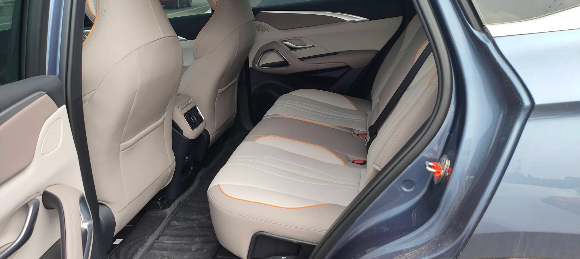 2023 BYD Song Pro 1.5L 110HP L4 E-CVT PHEV 12.9KWH,autocango,china used car exporter,china ev exporter,chinese used car exporter,chinese used ev exporter