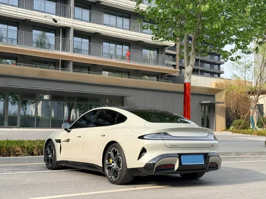 2024 MI SU7 BEV 101KWH,autocango,china used car exporter,china ev exporter,chinese used car exporter,chinese used ev exporter