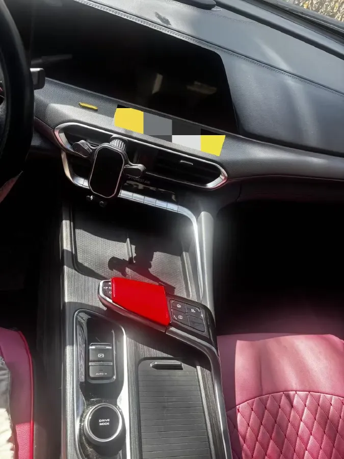 2022 ChangAn UNI-T 2.0T 233HP L4 8AT,autocango,china used car exporter,china ev exporter,chinese used car exporter,chinese used ev exporter