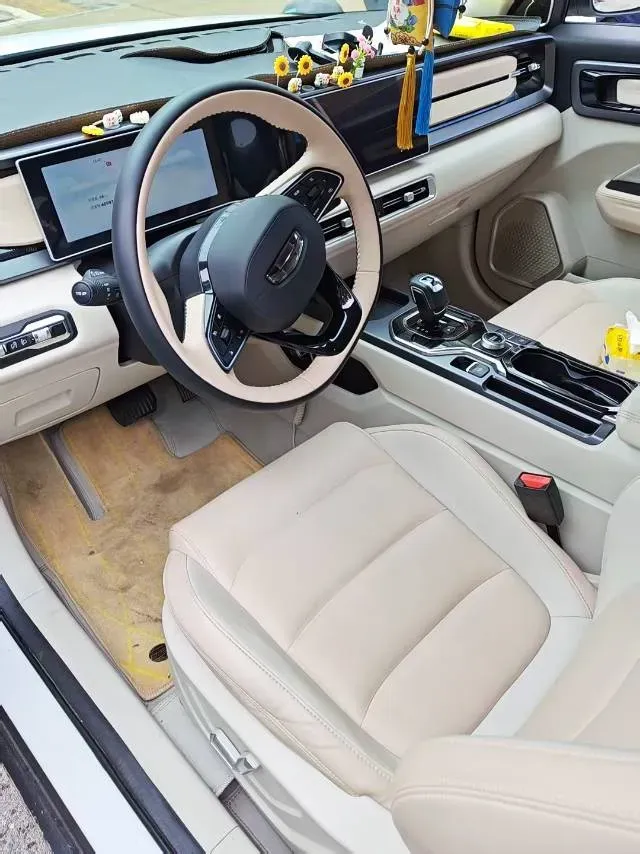 2023 Geely ICON 1.5T 181HP L4 7DCT,autocango,china used car exporter,china ev exporter,chinese used car exporter,chinese used ev exporter