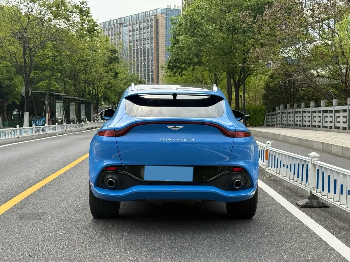 2020 Aston Martin DBX 4.0T 550HP V8 9AT,autocango,china used car exporter,china ev exporter,chinese used car exporter,chinese used ev exporter