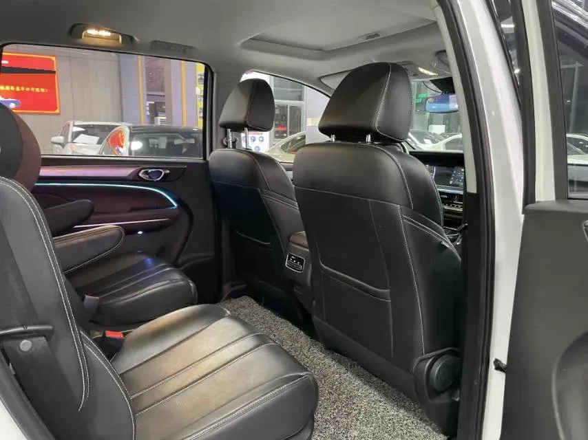 2023 GAC Trumpchi M6 1.5T 177HP L4 7DCT,autocango,china used car exporter,china ev exporter,chinese used car exporter,chinese used ev exporter