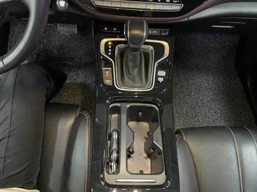 2023 GAC Trumpchi M6 1.5T 177HP L4 7DCT,autocango,china used car exporter,china ev exporter,chinese used car exporter,chinese used ev exporter