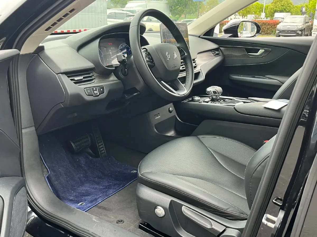 2022 HongQi E-QM5 BEV 54KWH,autocango,china used car exporter,china ev exporter,chinese used car exporter,chinese used ev exporter