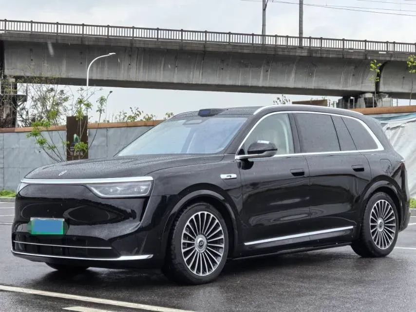 2025 AITO AITO M8 REEV 160HP REEV 53.4KWH,autocango,china used car exporter,china ev exporter,chinese used car exporter,chinese used ev exporter