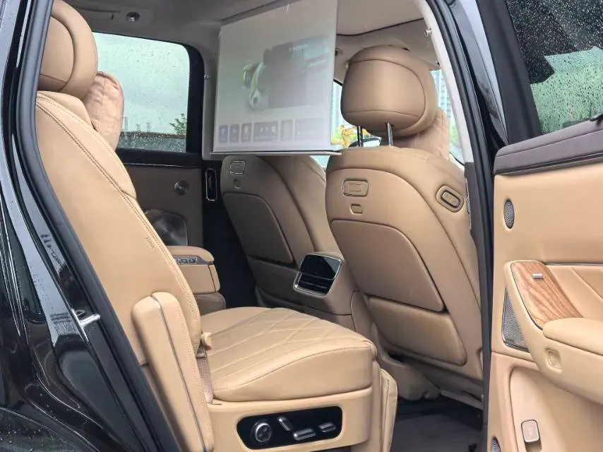 2025 AITO AITO M8 REEV 160HP REEV 53.4KWH,autocango,china used car exporter,china ev exporter,chinese used car exporter,chinese used ev exporter