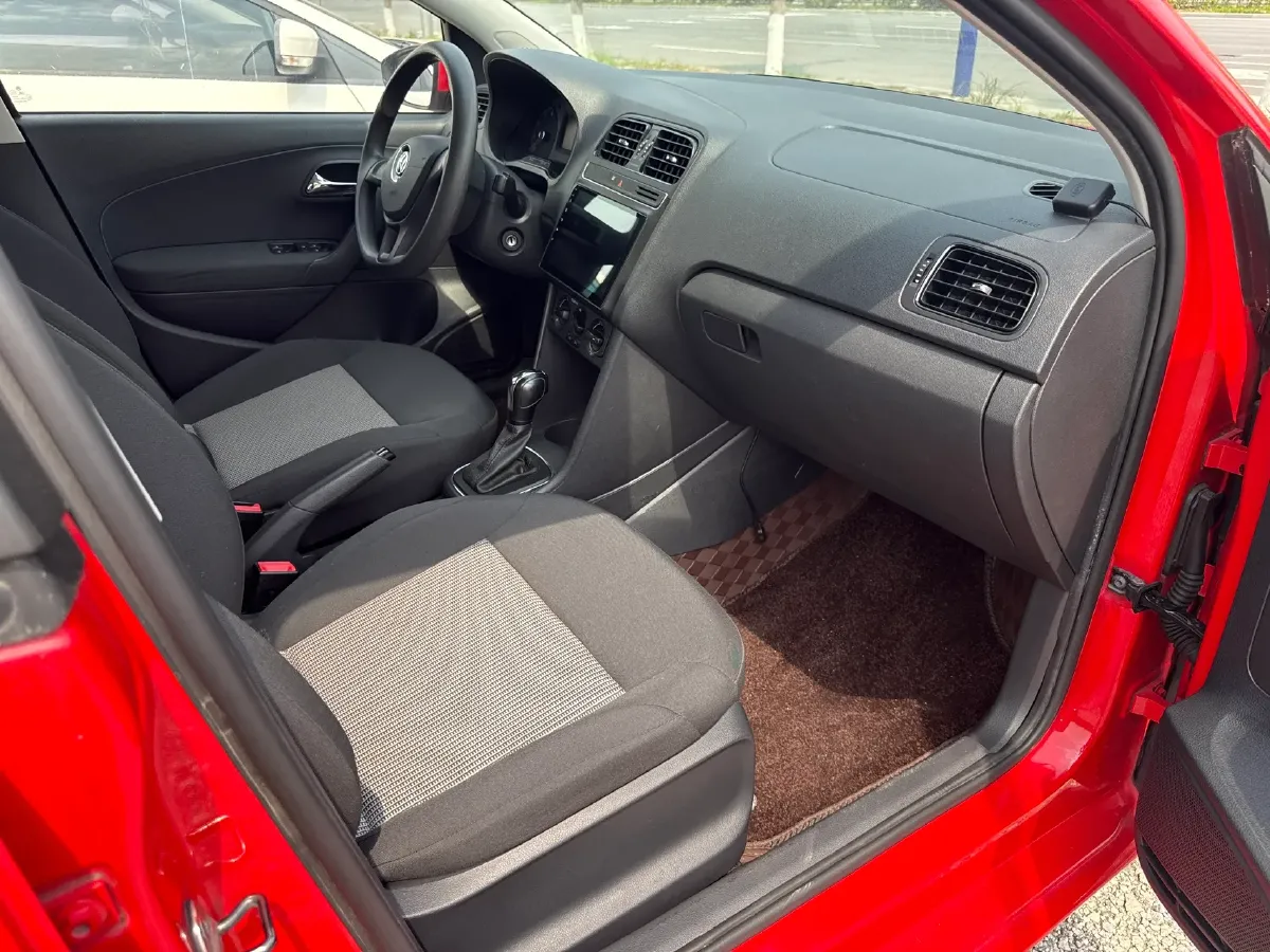 2016 Volkswagen Polo 1.4L 90HP L4 6AT,autocango,china used car exporter,china ev exporter,chinese used car exporter,chinese used ev exporter