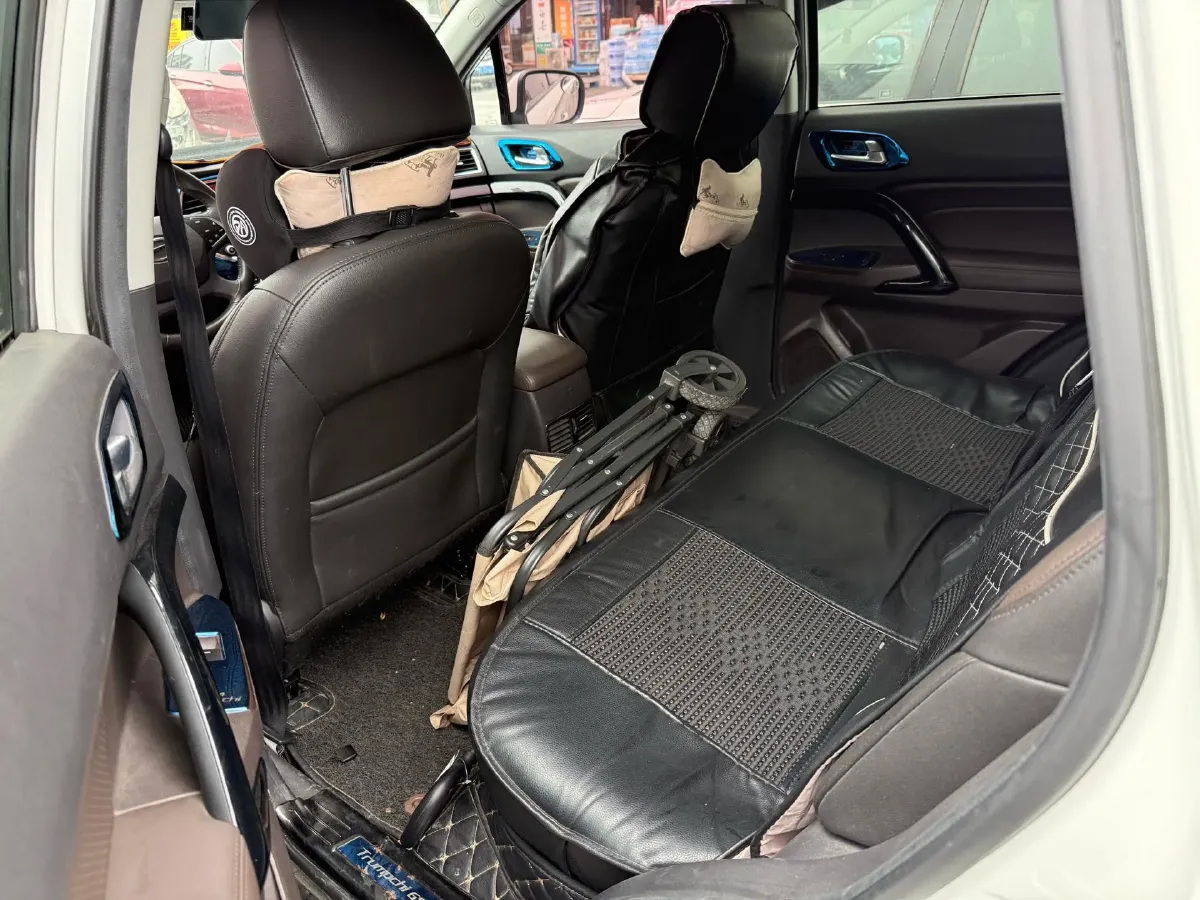 2017 GAC Trumpchi GS4 1.5T 152HP L4 5MT,autocango,china used car exporter,china ev exporter,chinese used car exporter,chinese used ev exporter