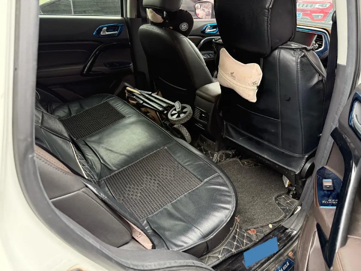 2017 GAC Trumpchi GS4 1.5T 152HP L4 5MT,autocango,china used car exporter,china ev exporter,chinese used car exporter,chinese used ev exporter