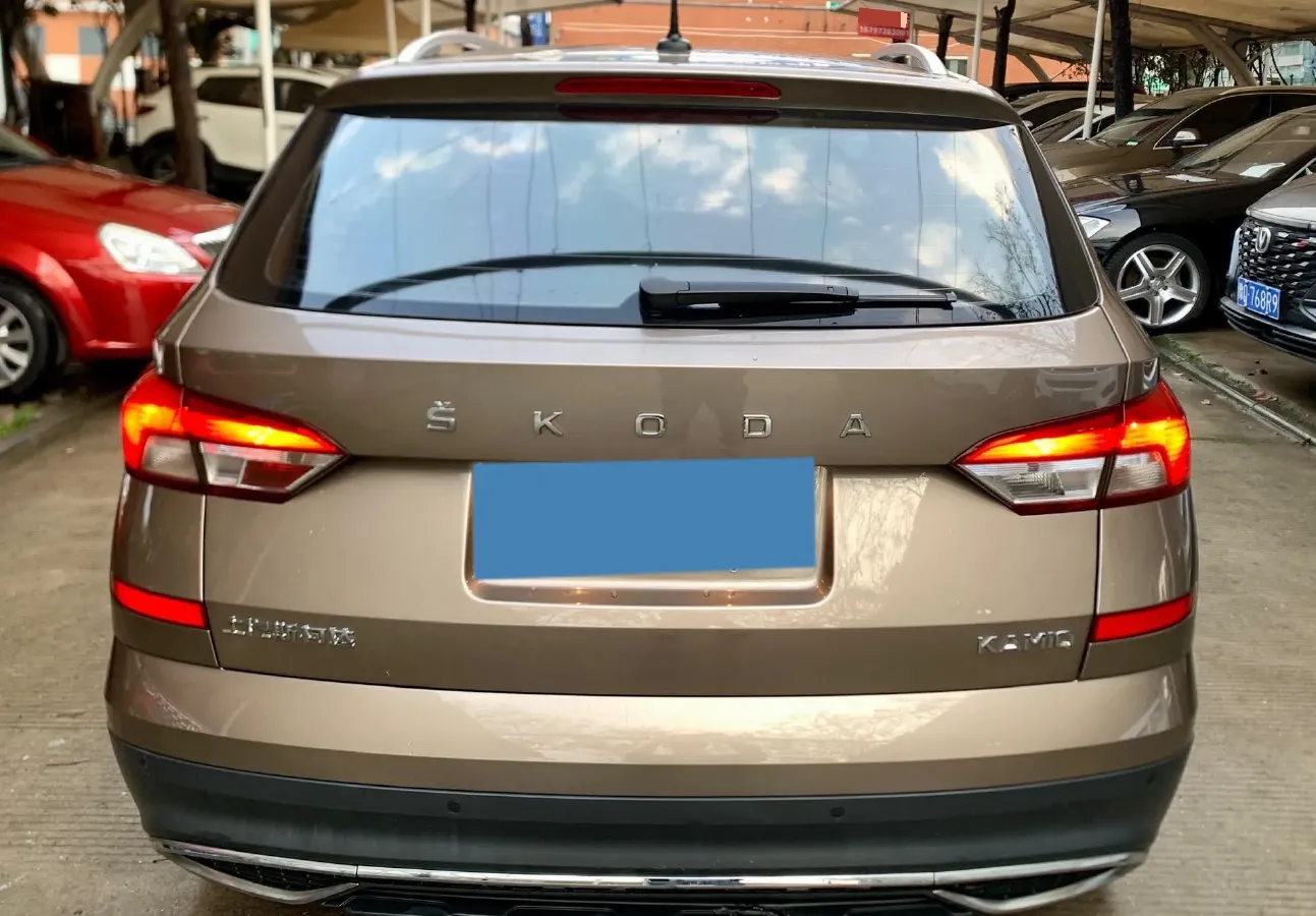 2020 Skoda Kamiq 1.5L 112HP L4 6AT,autocango,china used car exporter,china ev exporter,chinese used car exporter,chinese used ev exporter
