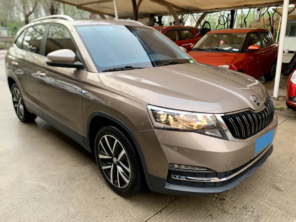 2020 Skoda Kamiq 1.5L 112HP L4 6AT,autocango,china used car exporter,china ev exporter,chinese used car exporter,chinese used ev exporter