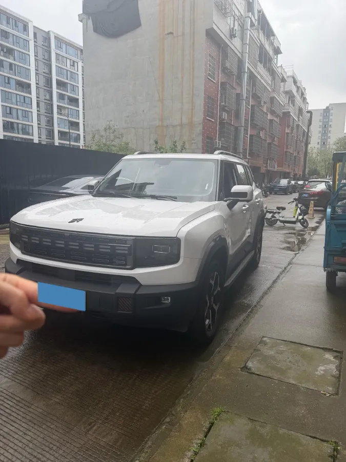 2025 MAXUS XinTu V70 2.0T 150HP L4 9AT,autocango,china used car exporter,china ev exporter,chinese used car exporter,chinese used ev exporter