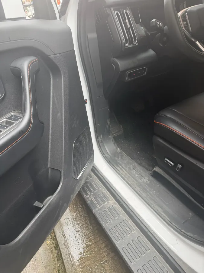 2025 MAXUS XinTu V70 2.0T 150HP L4 9AT,autocango,china used car exporter,china ev exporter,chinese used car exporter,chinese used ev exporter