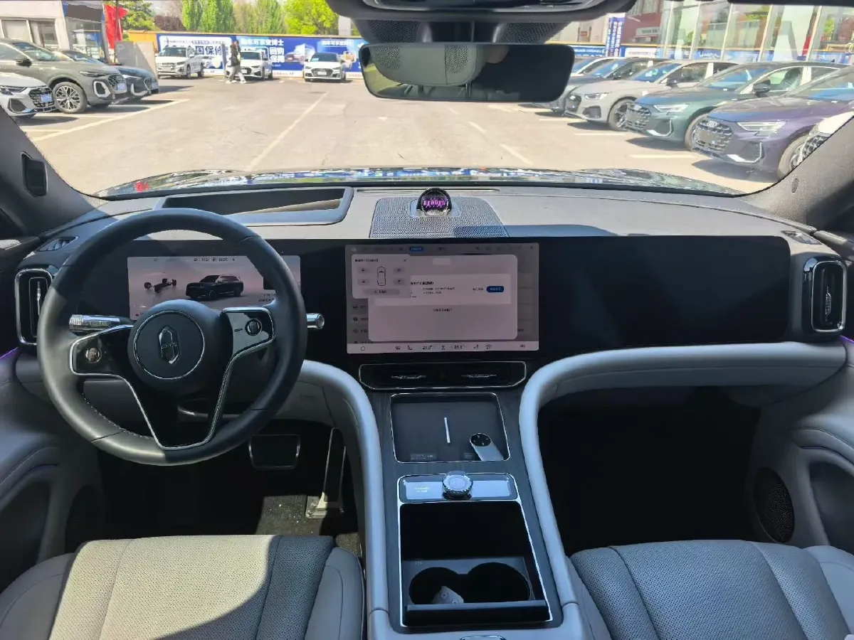 2024 AITO AITO M9 1.5T 152HP L4 REEV 42KWH,autocango,china used car exporter,china ev exporter,chinese used car exporter,chinese used ev exporter