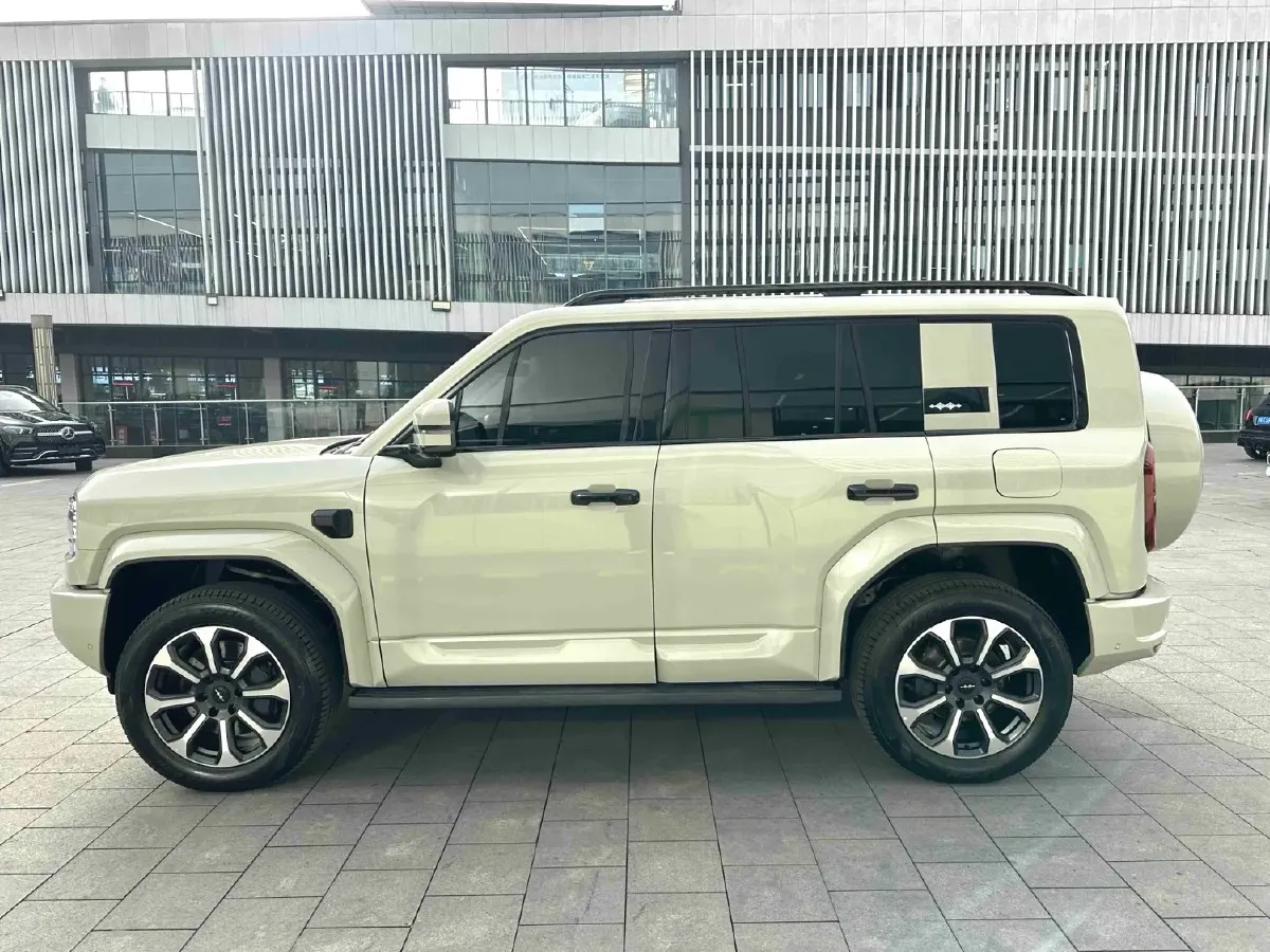 2025 FangChengBao Bao 5 1.5T 194HP L4 E-CVT PHEV 31.8KWH,autocango,china used car exporter,china ev exporter,chinese used car exporter,chinese used ev exporter