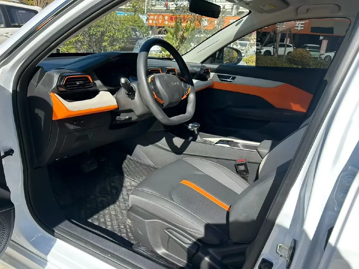 2023 DongFeng Aeolus YiXuan 1.5L 125HP L4 6DCT,autocango,china used car exporter,china ev exporter,chinese used car exporter,chinese used ev exporter