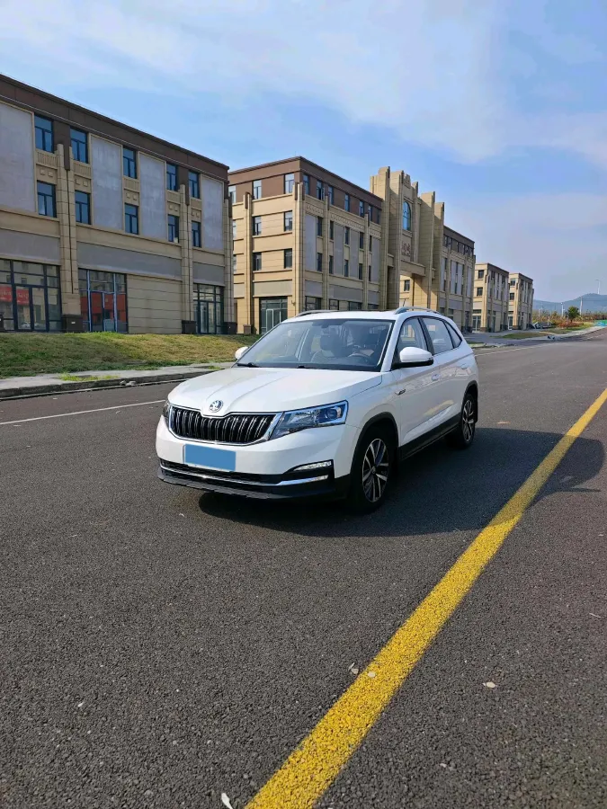 2020 Skoda Kamiq 1.5L 112HP L4 6AT,autocango,china used car exporter,china ev exporter,chinese used car exporter,chinese used ev exporter
