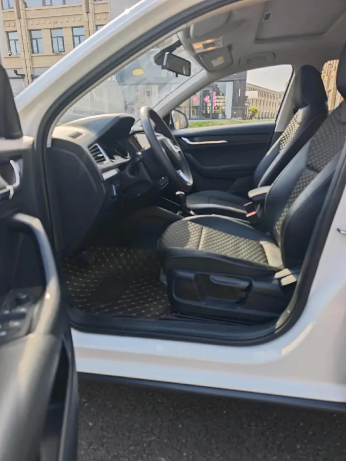 2020 Skoda Kamiq 1.5L 112HP L4 6AT,autocango,china used car exporter,china ev exporter,chinese used car exporter,chinese used ev exporter