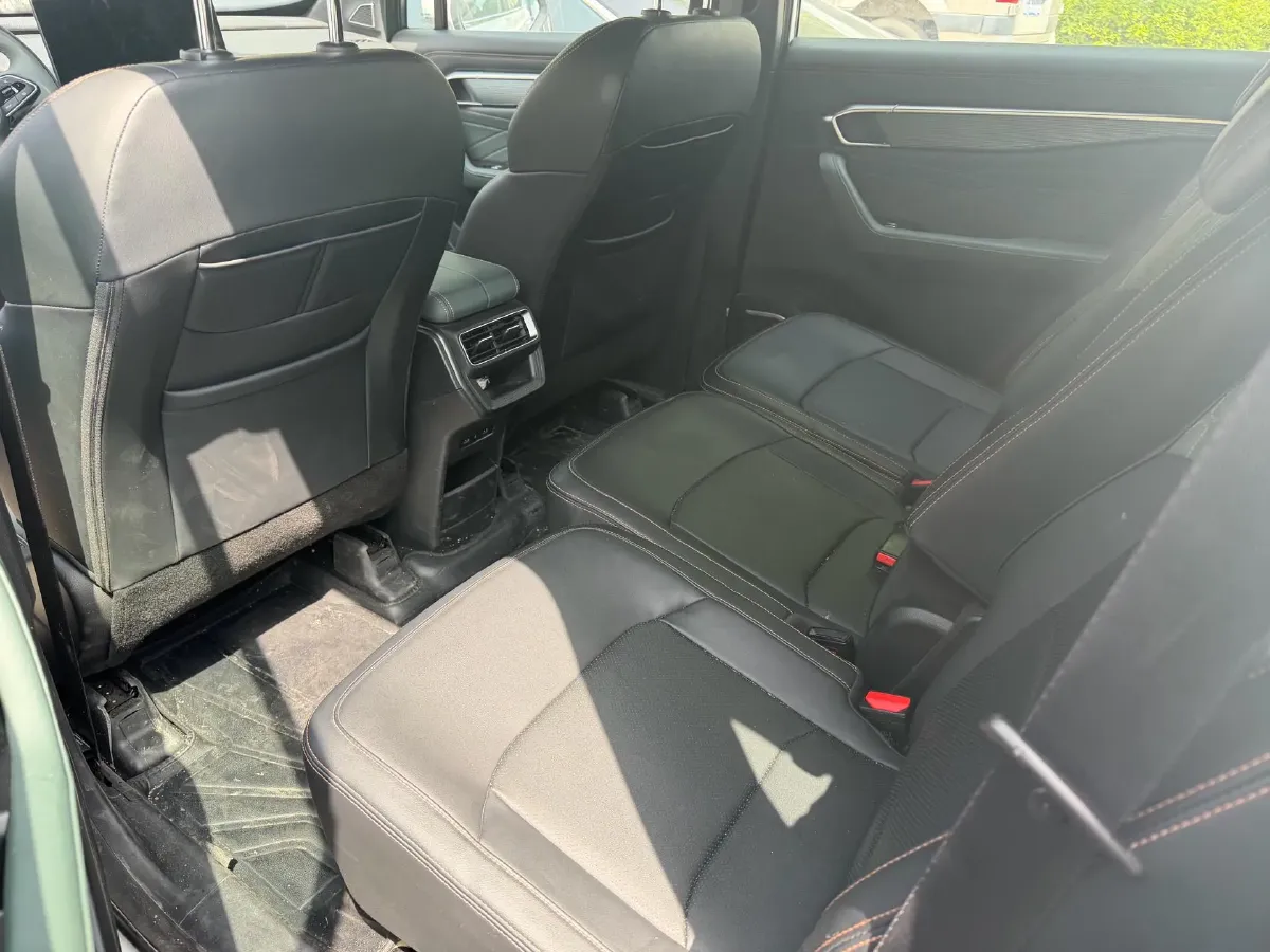 2024 Geely Okavango L 2.0T 218HP L4 7DCT,autocango,china used car exporter,china ev exporter,chinese used car exporter,chinese used ev exporter