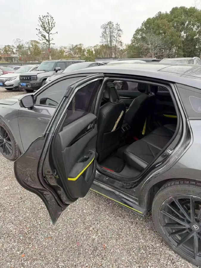 2022 ChangAn UNI-V 1.5T 188HP L4 7DCT,autocango,china used car exporter,china ev exporter,chinese used car exporter,chinese used ev exporter