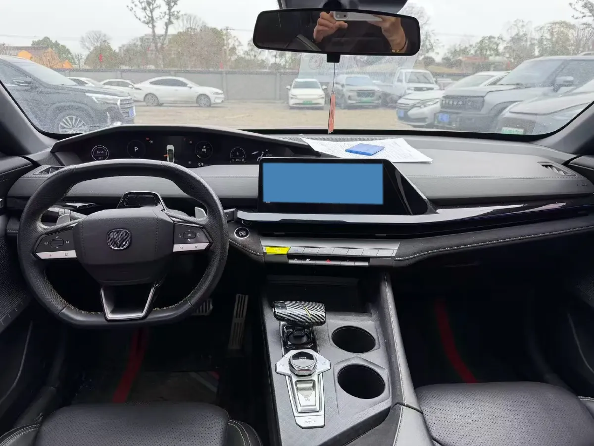 2022 ChangAn UNI-V 1.5T 188HP L4 7DCT,autocango,china used car exporter,china ev exporter,chinese used car exporter,chinese used ev exporter