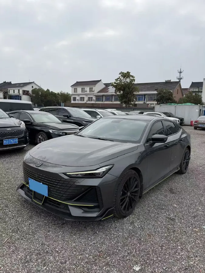 2022 ChangAn UNI-V 1.5T 188HP L4 7DCT,autocango,china used car exporter,china ev exporter,chinese used car exporter,chinese used ev exporter