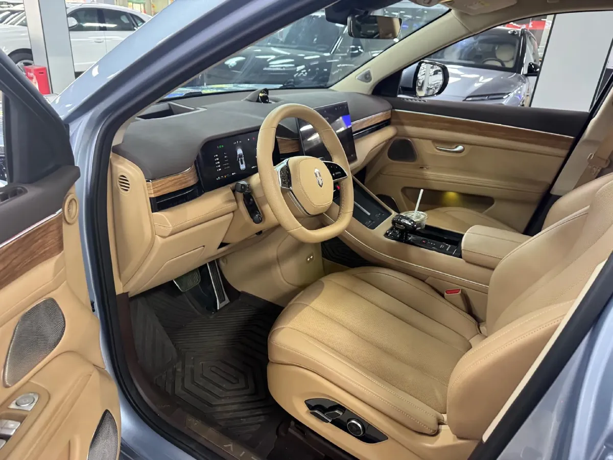 2024 AITO AITO M7 1.5T 152HP L4 REEV 42KWH,autocango,china used car exporter,china ev exporter,chinese used car exporter,chinese used ev exporter