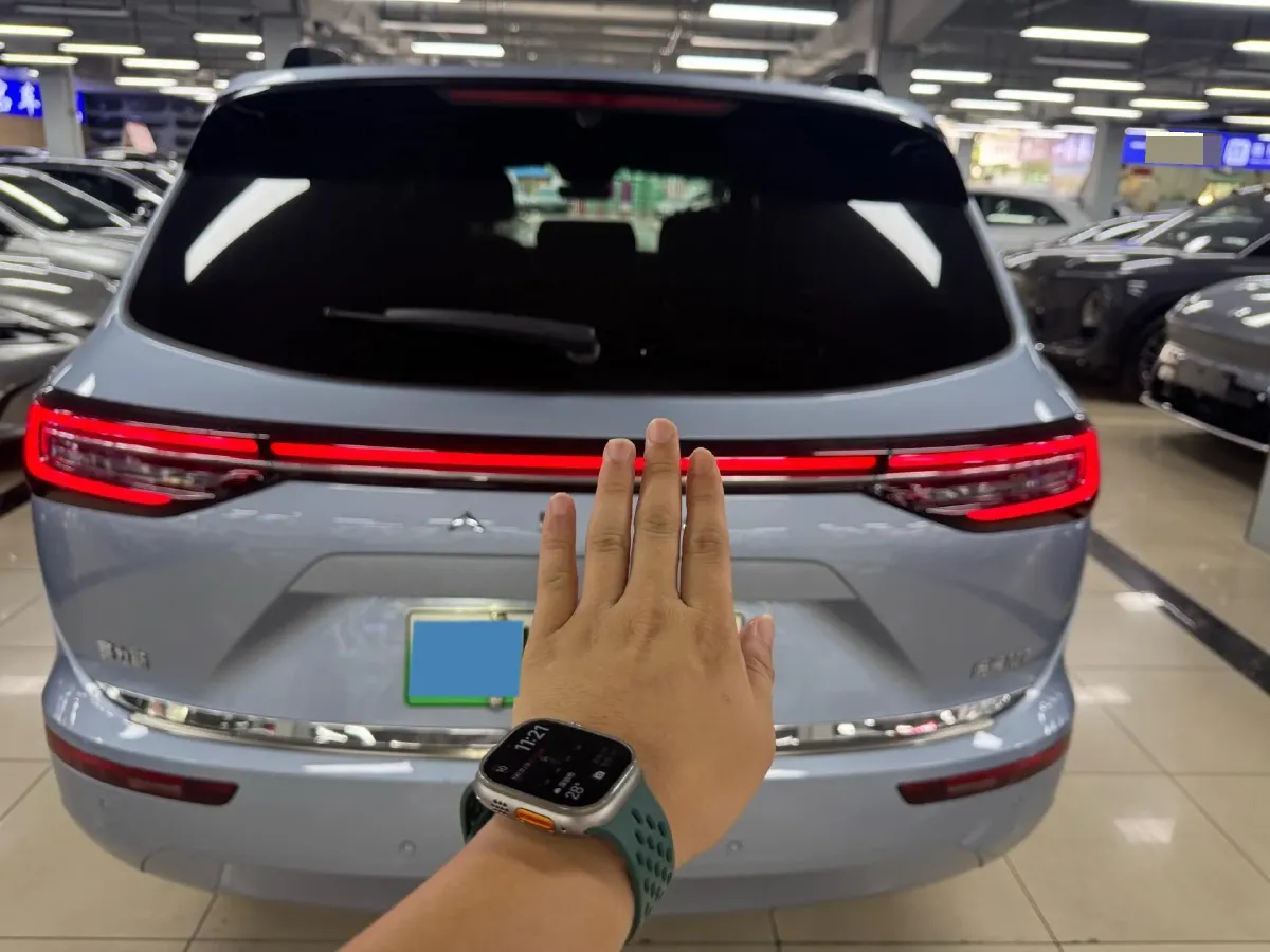 2024 AITO AITO M7 1.5T 152HP L4 REEV 42KWH,autocango,china used car exporter,china ev exporter,chinese used car exporter,chinese used ev exporter