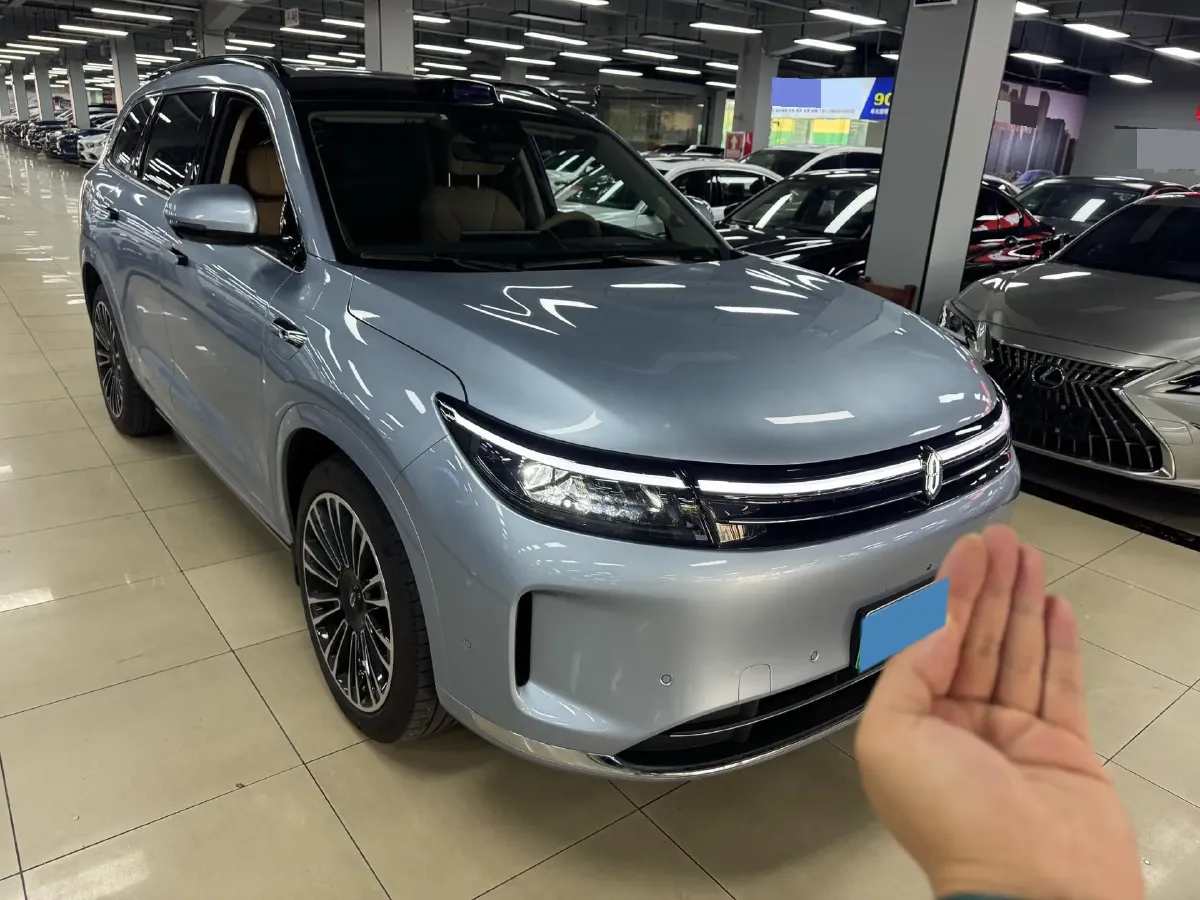 2024 AITO AITO M7 1.5T 152HP L4 REEV 42KWH,autocango,china used car exporter,china ev exporter,chinese used car exporter,chinese used ev exporter