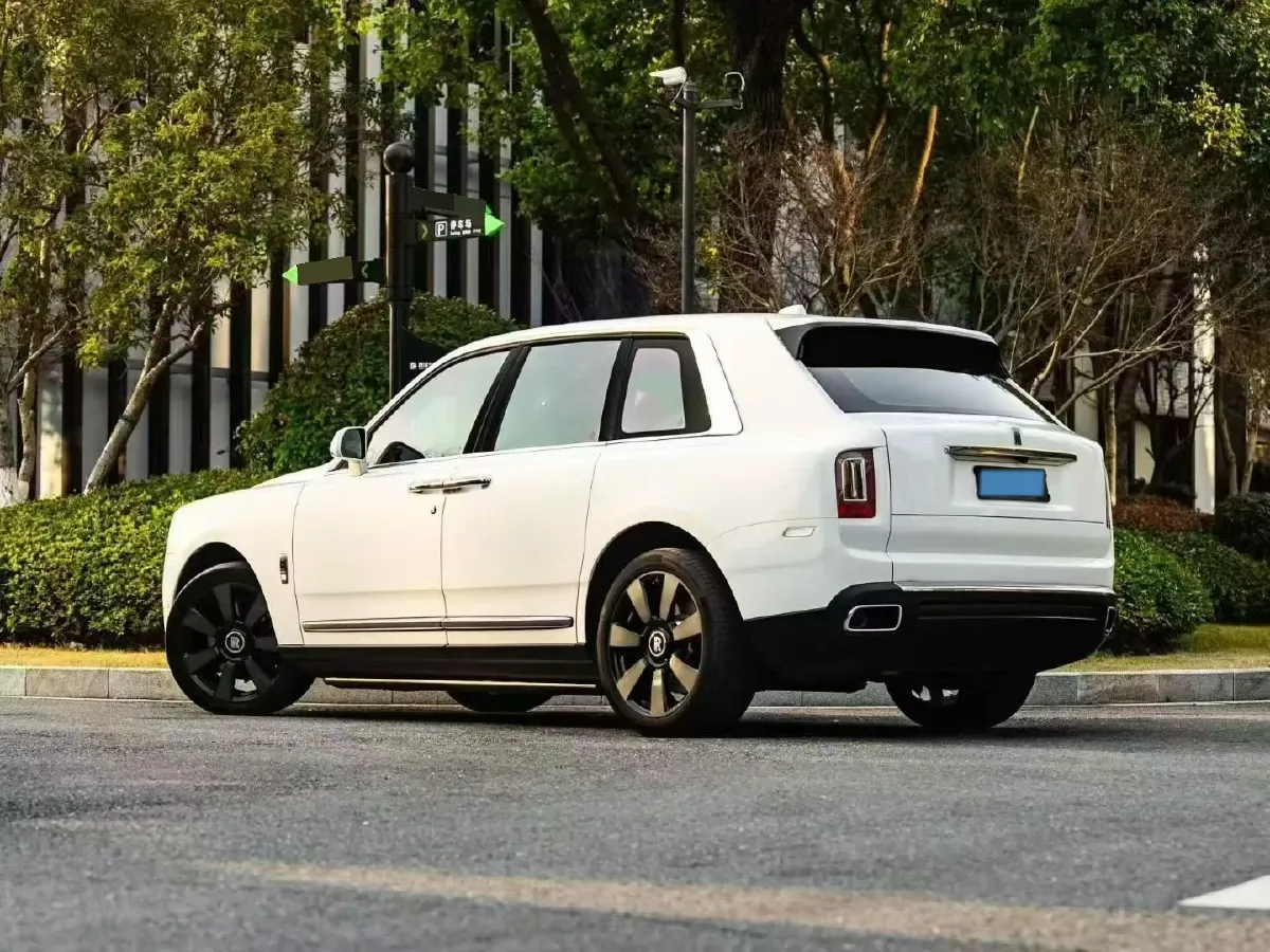 2018 Rolls-Royce Cullinan 6.7T 571HP V12 8AT,autocango,china used car exporter,china ev exporter,chinese used car exporter,chinese used ev exporter