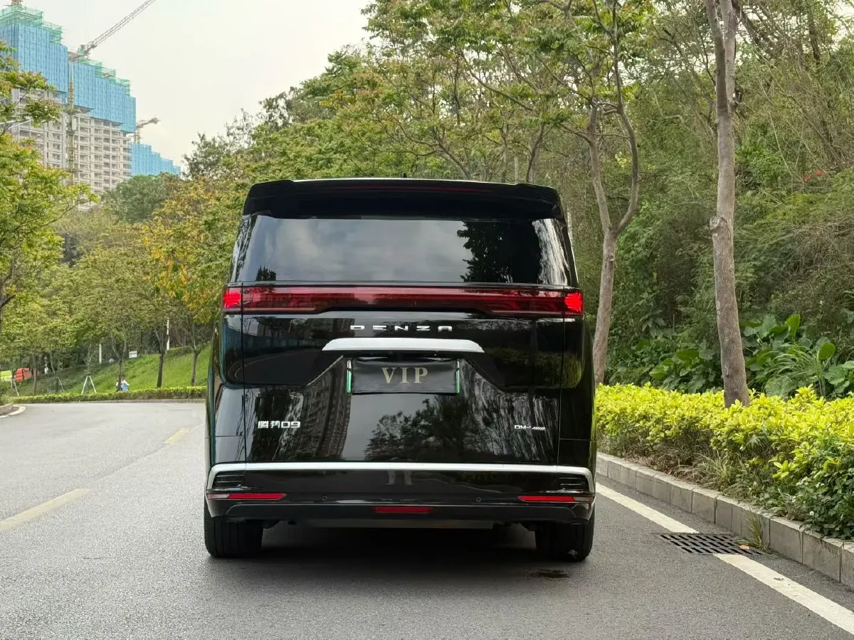 2024 Denza D9 1.5T 139HP L4 E-CVT PHEV 40KWH,autocango,china used car exporter,china ev exporter,chinese used car exporter,chinese used ev exporter