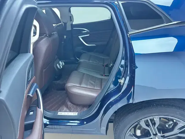 2021 WEY VV7 2.0T 227HP L4 7DCT,autocango,china used car exporter,china ev exporter,chinese used car exporter,chinese used ev exporter