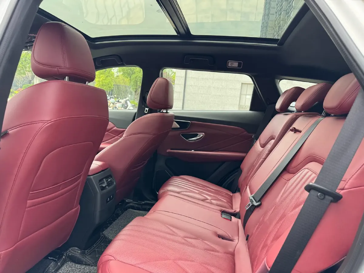 2025 Jetour X70 Plus 1.5T 184HP L4 7DCT,autocango,china used car exporter,china ev exporter,chinese used car exporter,chinese used ev exporter