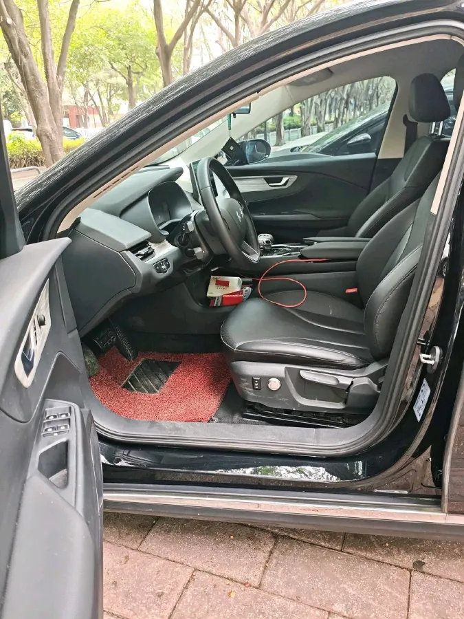 2024 HongQi E-QM5 BEV 72KWH,autocango,china used car exporter,china ev exporter,chinese used car exporter,chinese used ev exporter