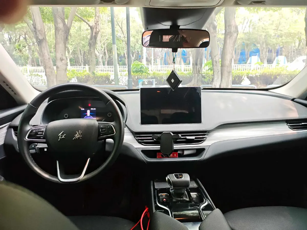 2024 HongQi E-QM5 BEV 72KWH,autocango,china used car exporter,china ev exporter,chinese used car exporter,chinese used ev exporter