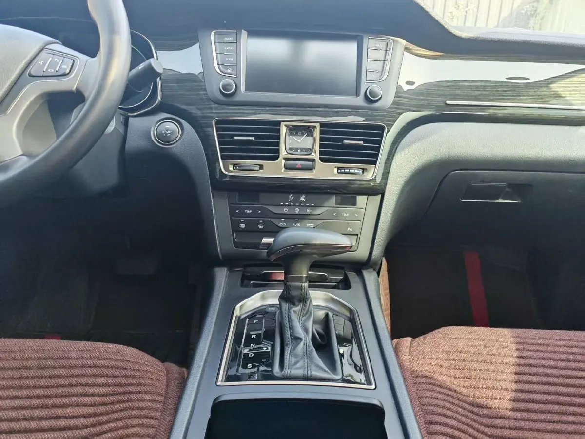 2019 HongQi H7 1.8T 188HP L4 6AT,autocango,china used car exporter,china ev exporter,chinese used car exporter,chinese used ev exporter