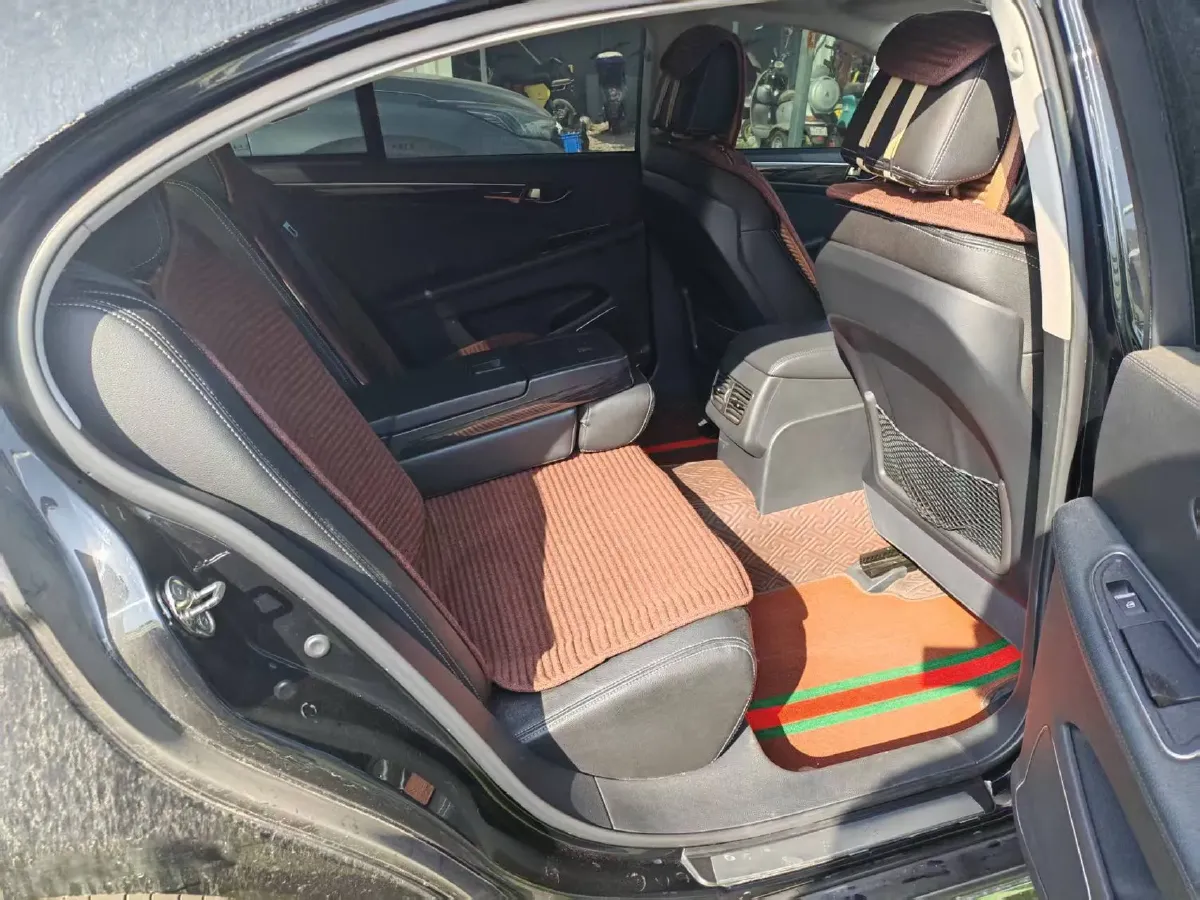 2019 HongQi H7 1.8T 188HP L4 6AT,autocango,china used car exporter,china ev exporter,chinese used car exporter,chinese used ev exporter