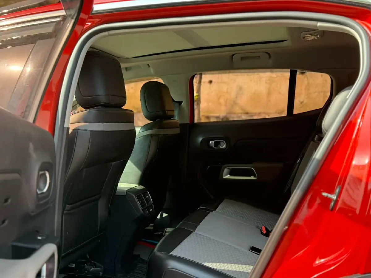 2018 Citroen C5 Aircross 1.6T 167HP L4 6AT,autocango,china used car exporter,china ev exporter,chinese used car exporter,chinese used ev exporter