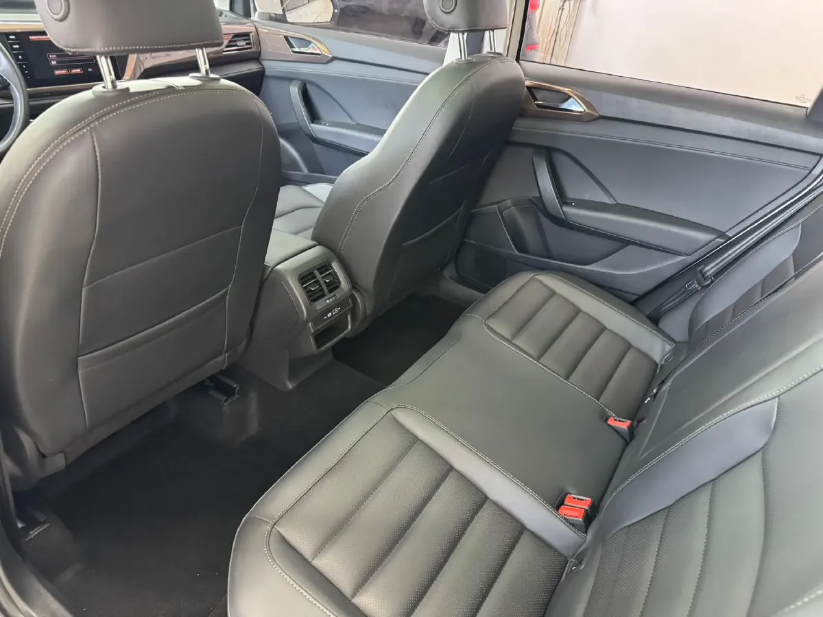 2022 Volkswagen Tharu 1.4T 150HP L4 7DCT,autocango,china used car exporter,china ev exporter,chinese used car exporter,chinese used ev exporter