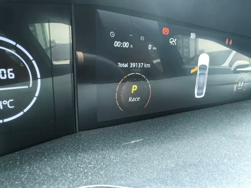 2023 ChangAn UNI-V 1.5T 188HP L4 7DCT,autocango,china used car exporter,china ev exporter,chinese used car exporter,chinese used ev exporter