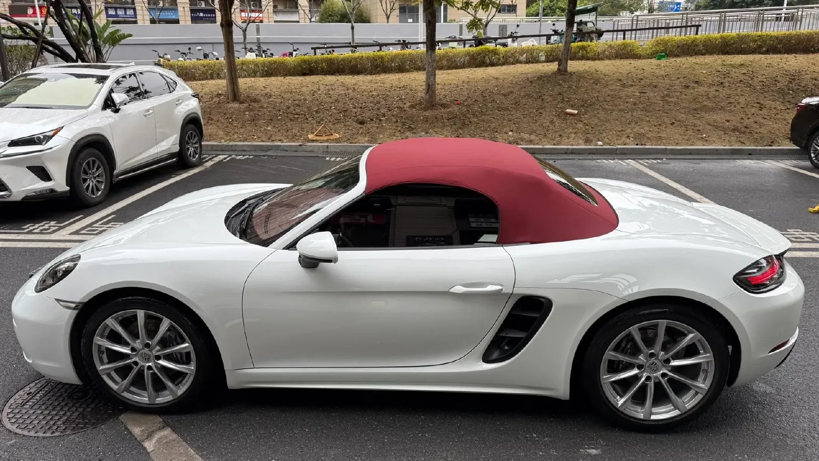 2020 Porsche 718 2.0T 250HP H4 7DCT,autocango,china used car exporter,china ev exporter,chinese used car exporter,chinese used ev exporter