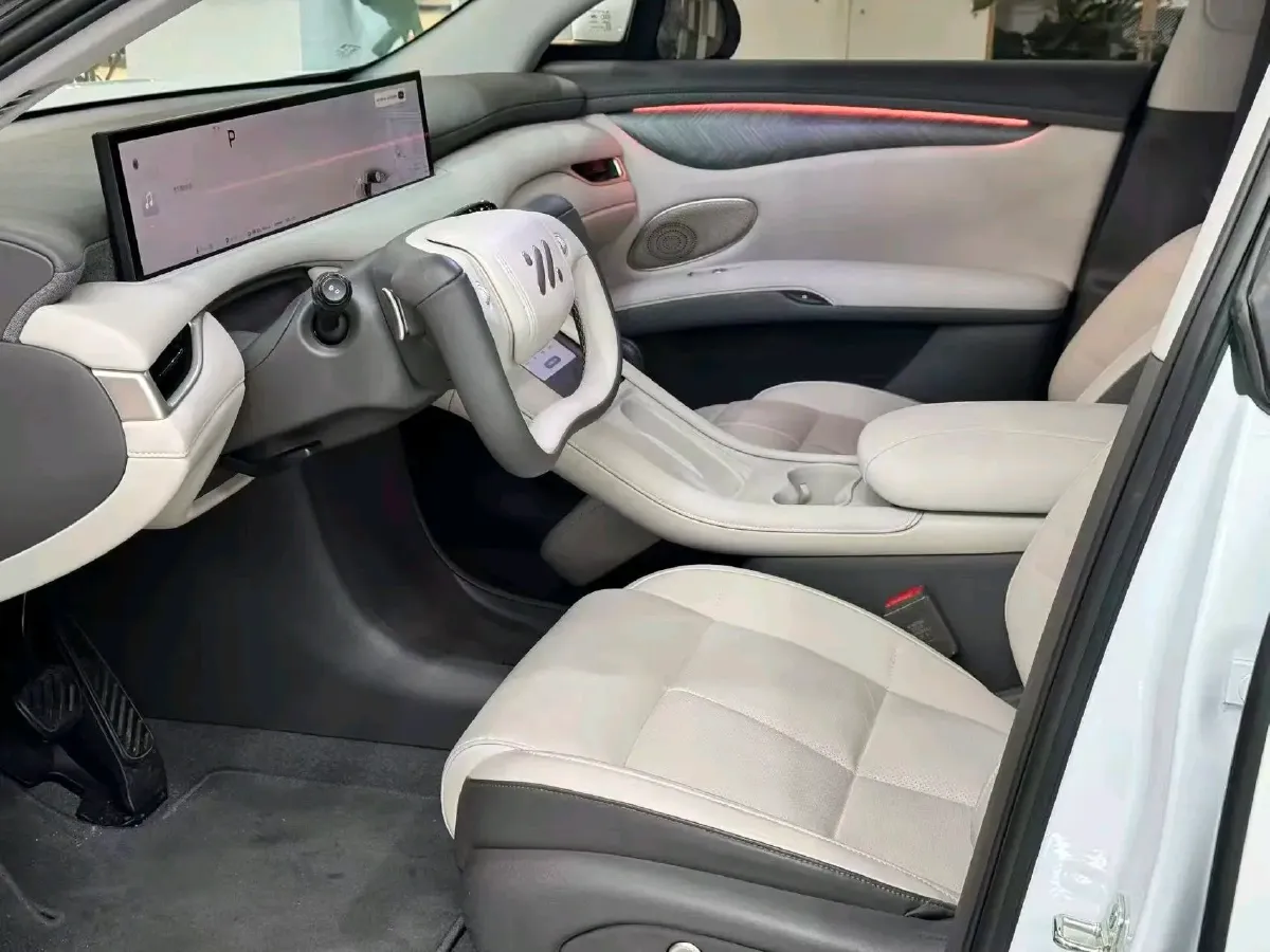 2025 IM LS6 BEV 100KWH,autocango,china used car exporter,china ev exporter,chinese used car exporter,chinese used ev exporter