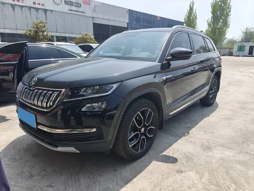 2019 Buick EnvisionPlus 1.5T 169HP L4 7DCT,autocango,china used car exporter,china ev exporter,chinese used car exporter,chinese used ev exporter